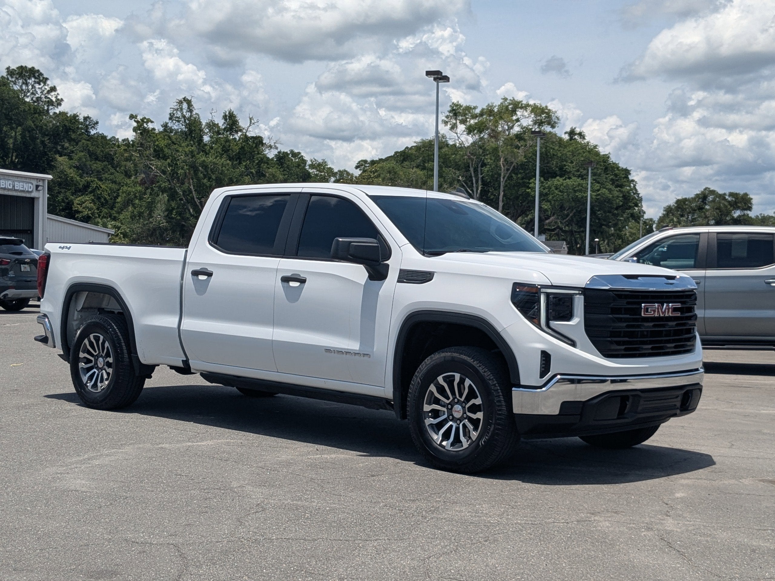 gmc sierra 1500 2022 3GTUUAED0NG612757 image gmc sierra 1500 2022 3GTUUAED0NG612757 image